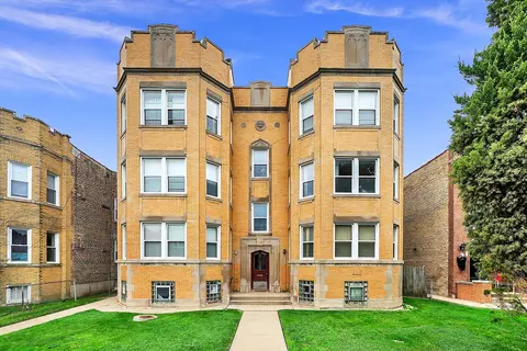 6038 N Claremont Ave #2N, Chicago, IL 60659