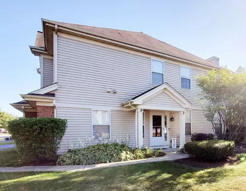 2371 Claremont Ln, Lake In The Hills, IL 60156