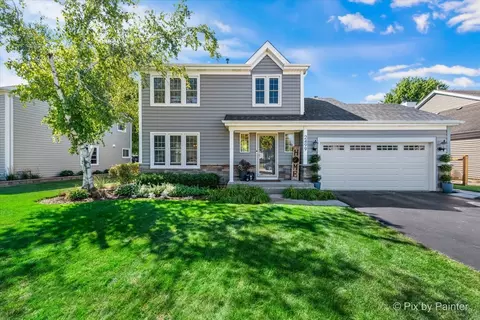 2499 College Green Dr, Elgin, IL 60124
