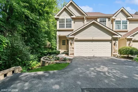 1891 Maplewood Ct, Grayslake, IL 60030