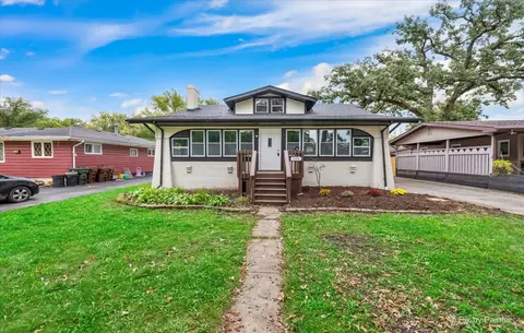 135 N Oak St, Glenwood, IL 60425