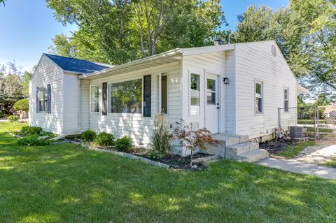 1009 Bakewell Ave, Normal, IL 61761 photo 3