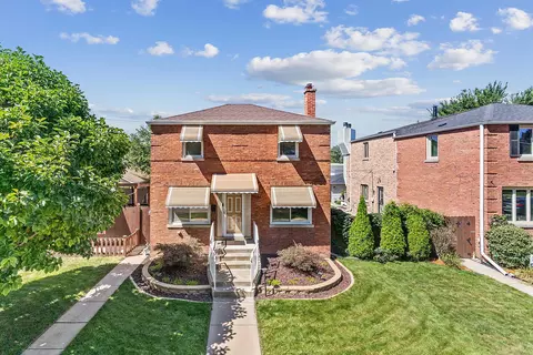 9112 S Troy Ave, Evergreen Park, IL 60805