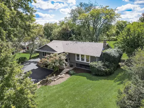 508 Lakepoint Dr, Barrington, IL 60010
