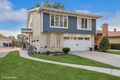 1538 Raymond Ave, La Grange Park, IL 60526