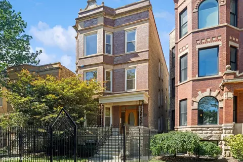 4216 N Winchester Ave #2, Chicago, IL 60613
