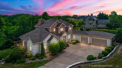 1 Trillium Ln, Galena, IL 61036