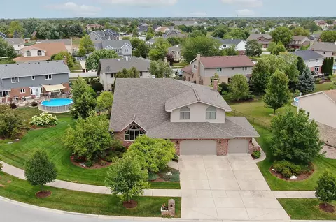 17619 Dover Ct, Tinley Park, IL 60477