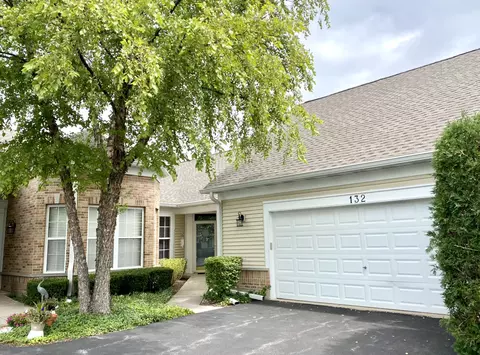 132 Enfield Ln, Grayslake, IL 60030