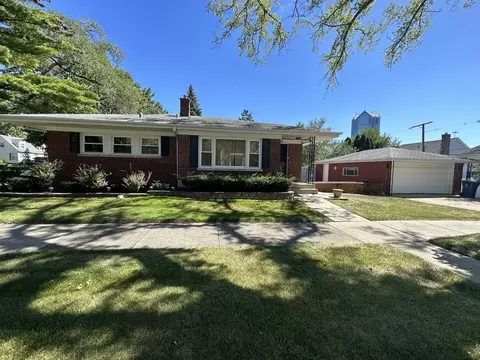 436 W Verret St, Elmhurst, IL 60126