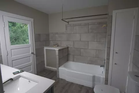 418 Arlington Ave, Elgin, IL 60120 photo 14