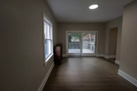 418 Arlington Ave, Elgin, IL 60120 photo 5