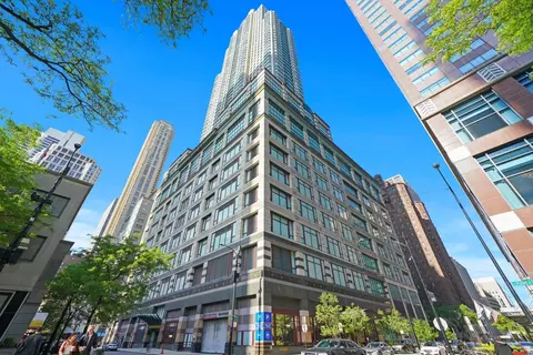 100 E Huron St #4001, Chicago, IL 60611