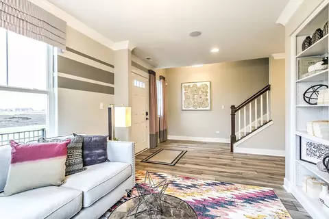 1545 Cooper St, Des Plaines, IL 60018 photo 5
