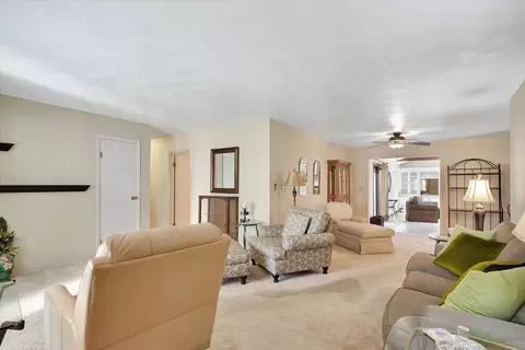 1410 Aztec Dr, Champaign, IL 61821 photo 6