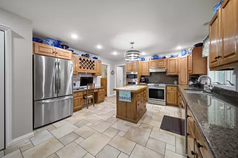 683 Sioux Dr, Freeport, IL 61032 photo 12
