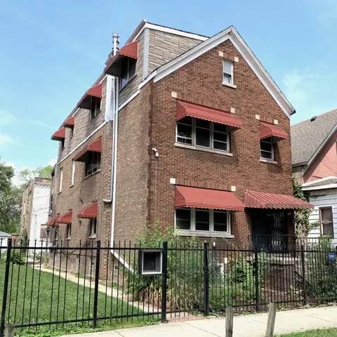 752 S Kedvale Ave, Chicago, IL 60624