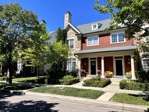 4278 Linden Tree Ln, Glenview, IL 60026