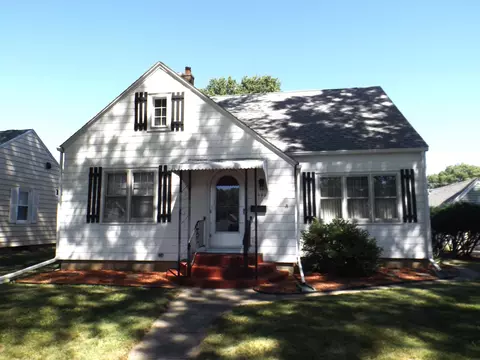 506 W 12th St, Sterling, IL 61081