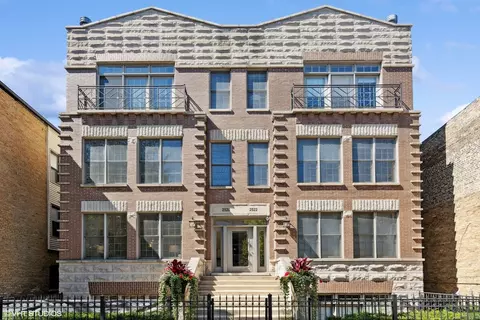 2520 N Southport Ave #1S, Chicago, IL 60614