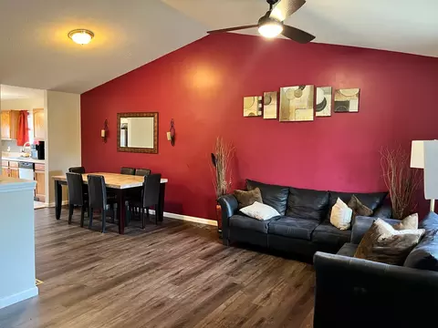 1306 Ogelthorpe Ave, Normal, IL 61761 photo 5