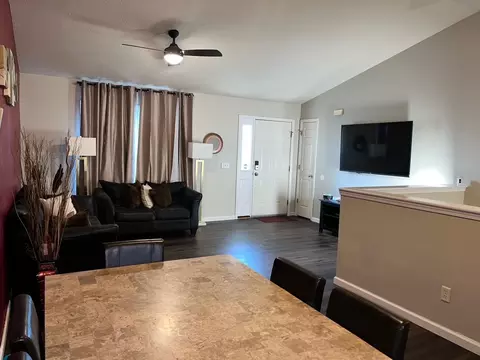 1306 Ogelthorpe Ave, Normal, IL 61761 photo 4