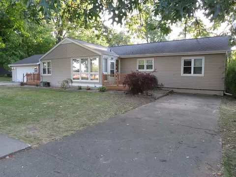 1015 Union St, Morris, IL 60450 photo 2