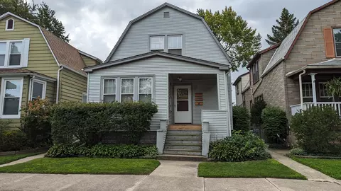 5049 W Winona St, Chicago, IL 60630