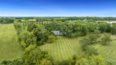 18752 W Edwards Rd, Antioch, IL 60002
