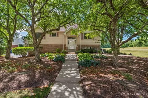 413 E Willow St #413, Elburn, IL 60119