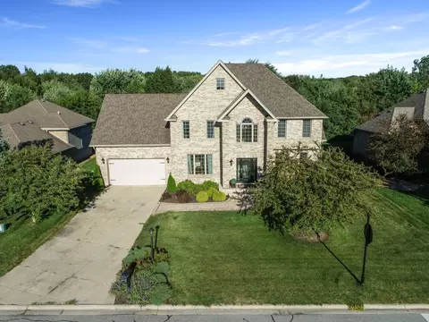 10635 Erie Dr, Crown Point, IN 46307