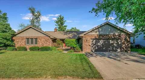 1804 Floral Park Dr, Savoy, IL 61874