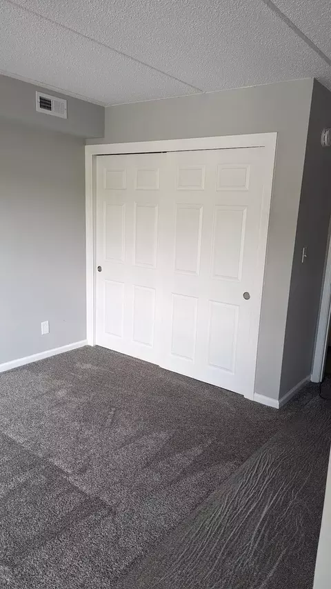 506 Kenneth Cir #506, Elgin, IL 60120 photo 16