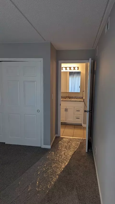 506 Kenneth Cir #506, Elgin, IL 60120 photo 14