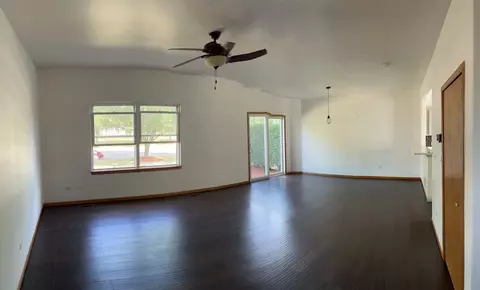 1810 Waters Edge Dr, Minooka, IL 60447 photo 12