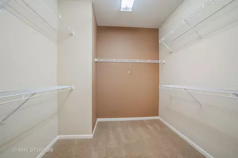 2800 Edgewater Dr, Elgin, IL 60124 photo 25