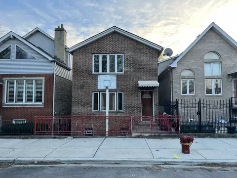 2726 S Bonfield St, Chicago, IL 60608