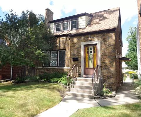 2522 W 107th St, Chicago, IL 60655