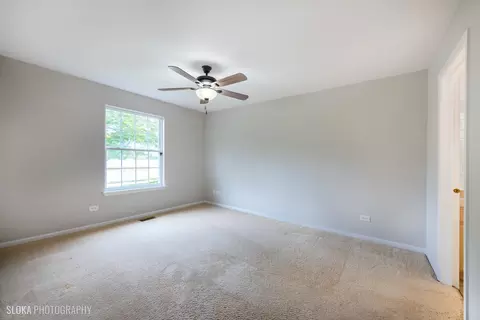 992 Langtry Ct #B, Elgin, IL 60120 photo 10