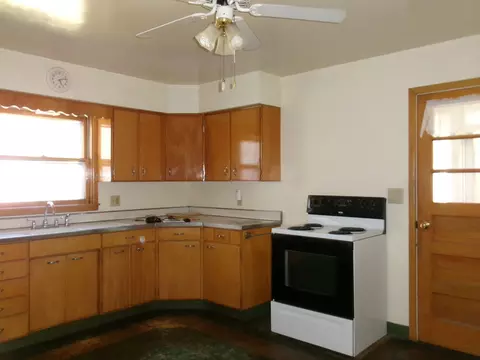 2305 1st St, Peru, IL 61354 photo 5