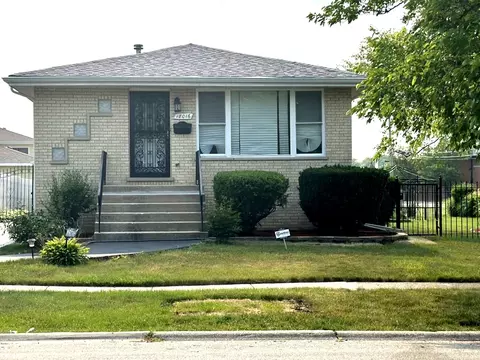18016 Ravisloe Ter, Country Club Hills, IL 60478