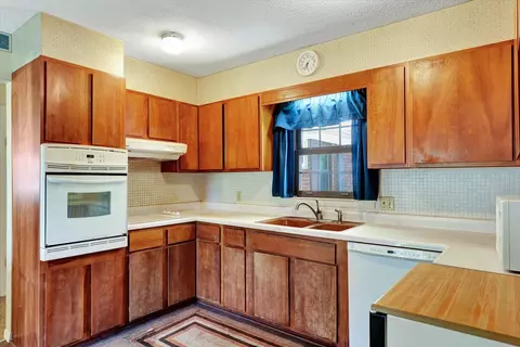1006 Frank Dr, Champaign, IL 61821 photo 10