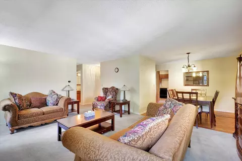 1006 Frank Dr, Champaign, IL 61821 photo 5