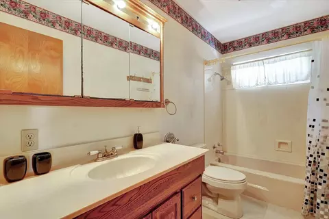 1006 Frank Dr, Champaign, IL 61821 photo 14