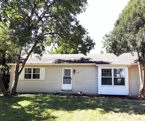 220 Maplewood Dr, North Aurora, IL 60542