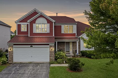 115 W Tall Oak Dr, Hainesville, IL 60073