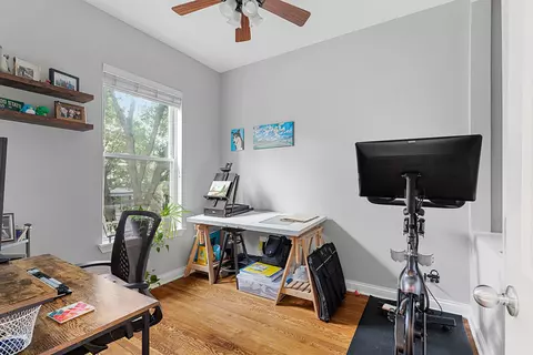 1310 W Cornelia Ave, Chicago, IL 60657 photo 20