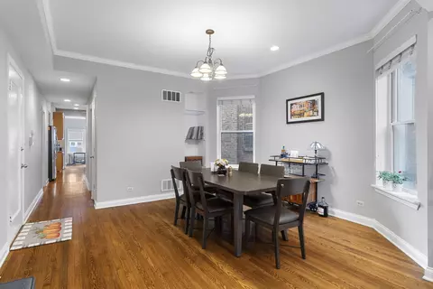 1310 W Cornelia Ave, Chicago, IL 60657 photo 23