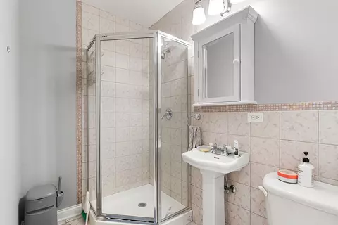 1310 W Cornelia Ave, Chicago, IL 60657 photo 27