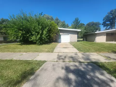 322 Somonauk St, Park Forest, IL 60466